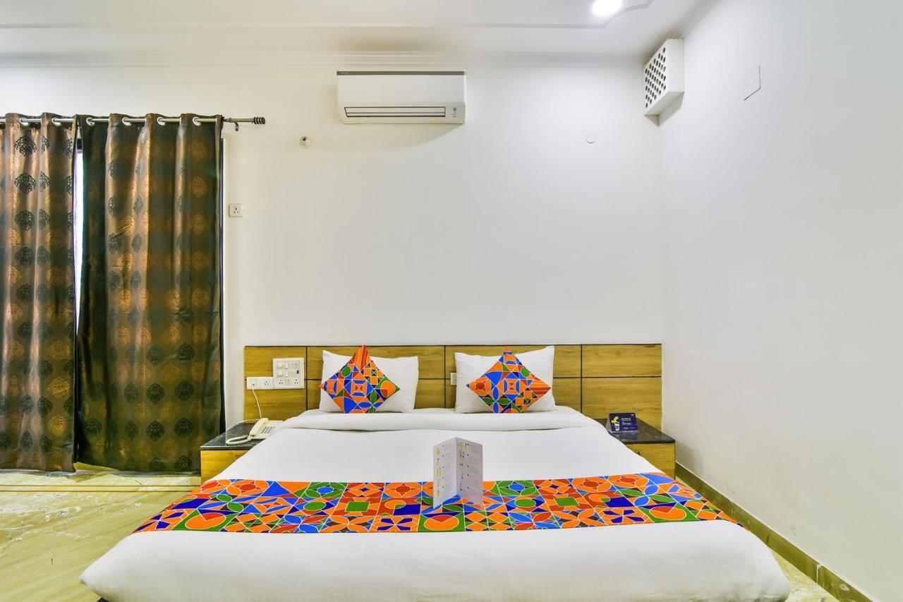 Fabhotel Rallkmas Cyber City Gurgaon Exteriör bild